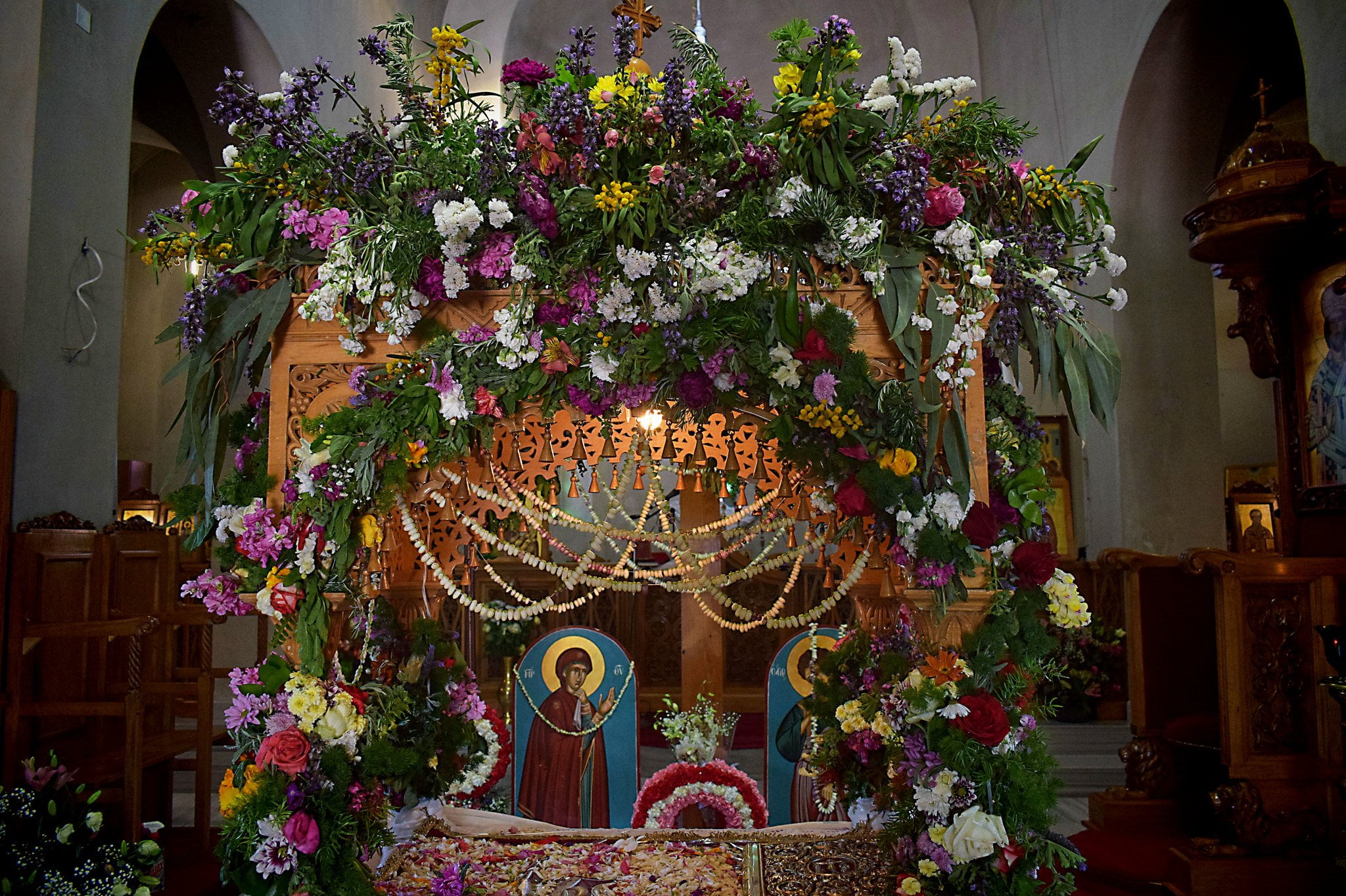 Epitaph decorated with Fresh Flowers - greek easter customs - blog
