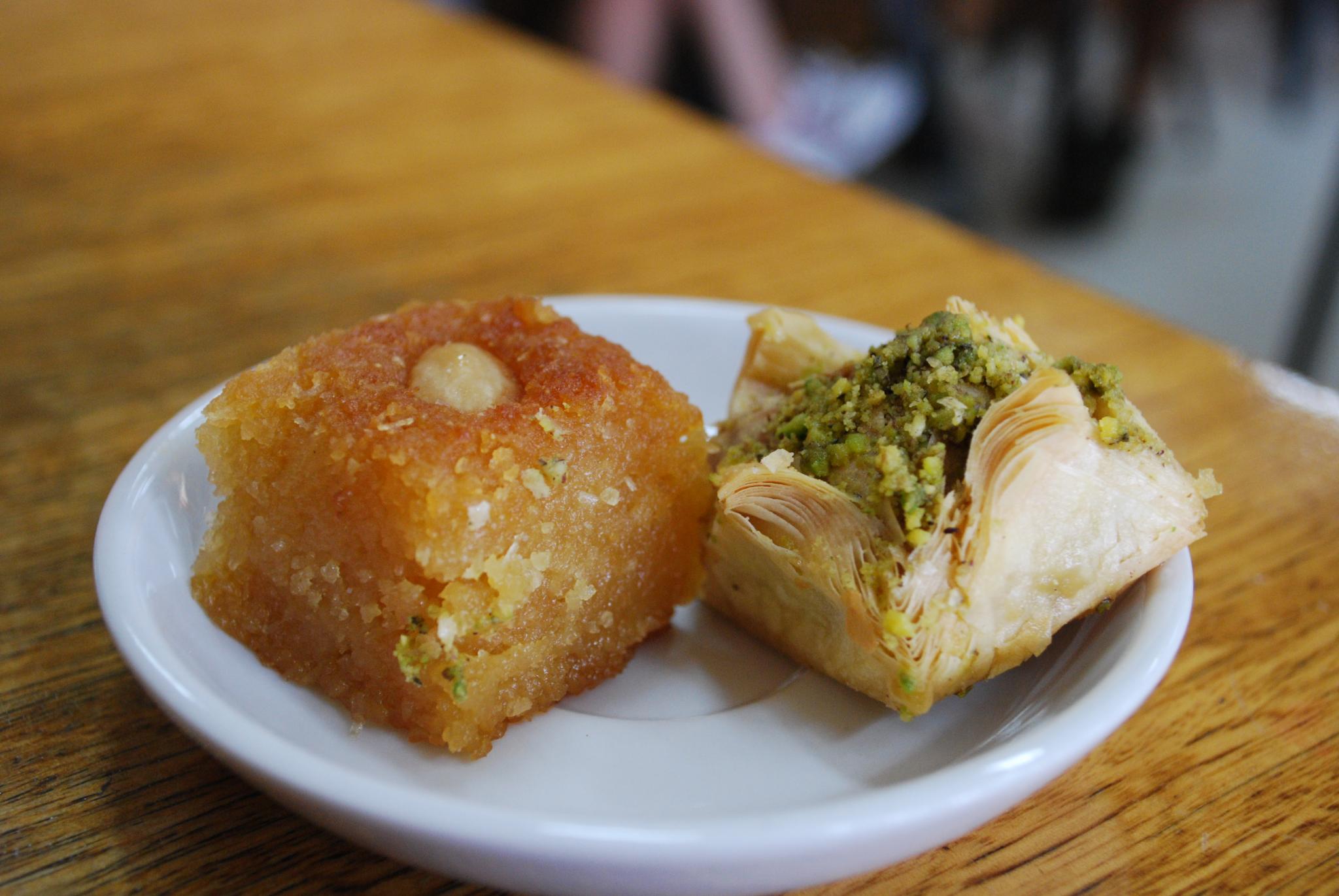 Halva and Saragli from Thrace-traditional greek sweets