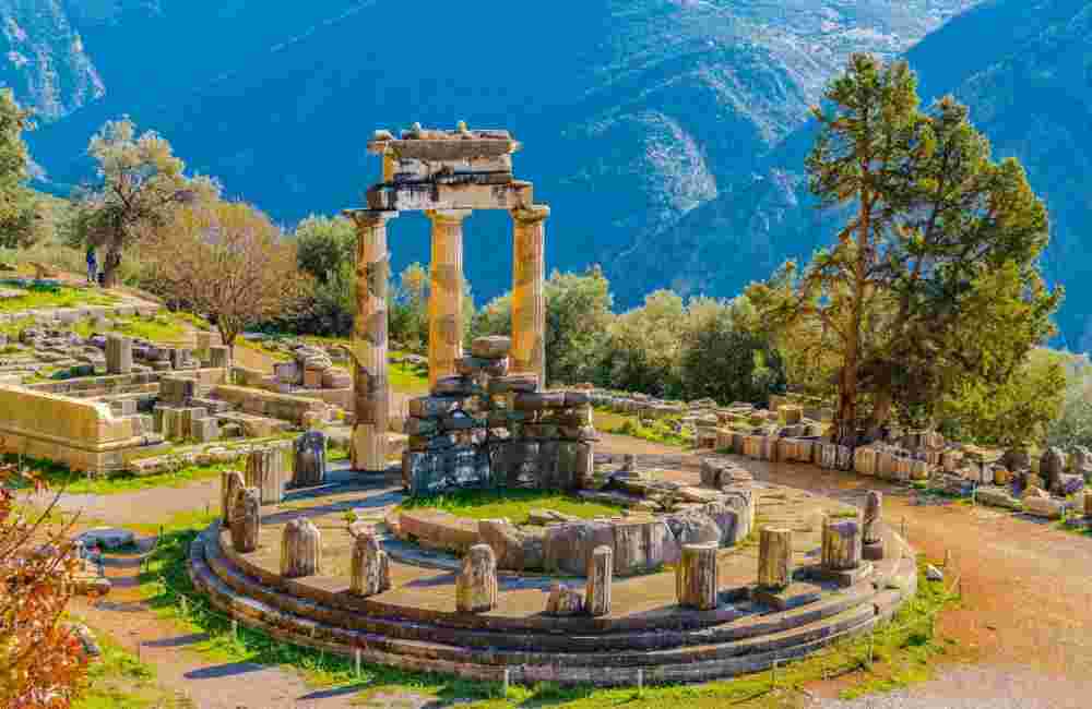 pythia_delphi_athens to delphi day trip