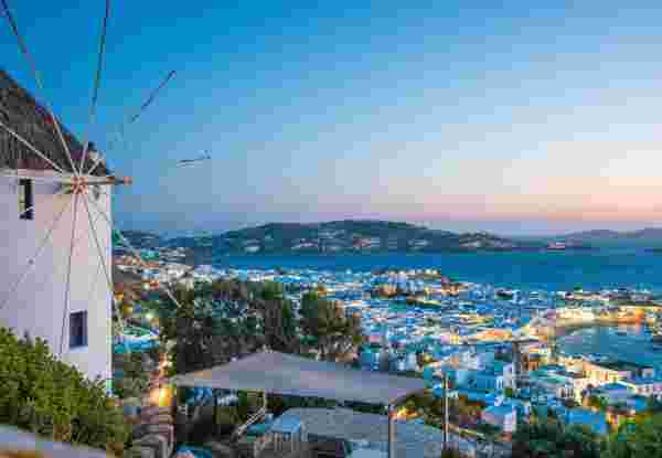 Explore Greece in October 2024 Your Ultimate Guide_feature image