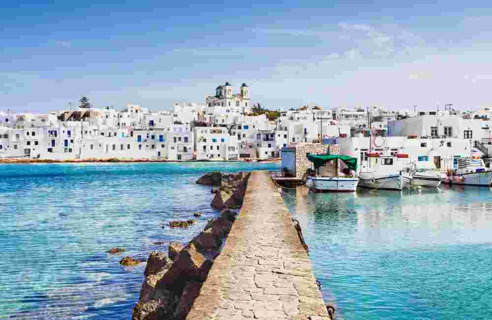 Paros_naoussa_feature