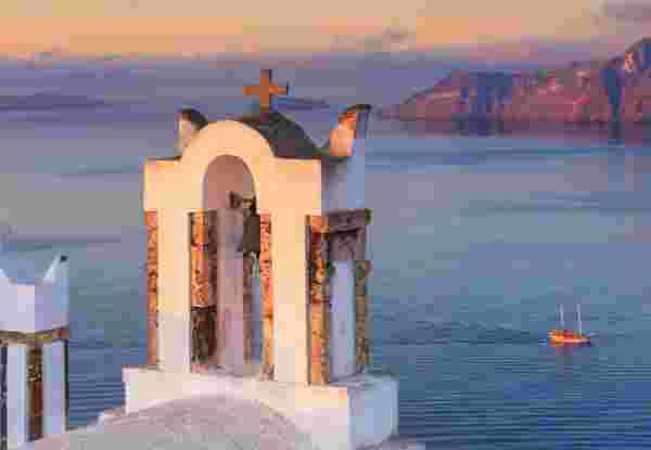 Santorini_Greek easter islands_feature
