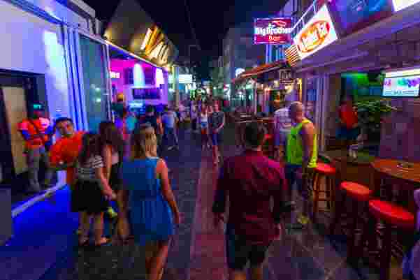 rhodes nightlife