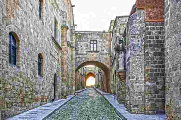 rhodes_monuments in greece