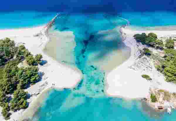 Port Glarokavo_Chalkidiki_feature