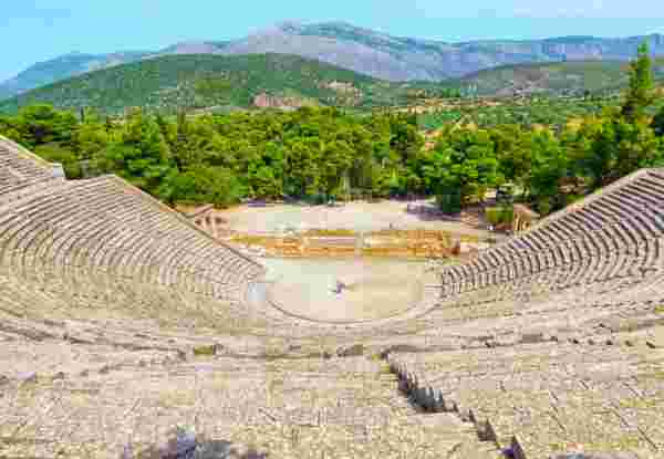 epidauros_best places to visit in greece