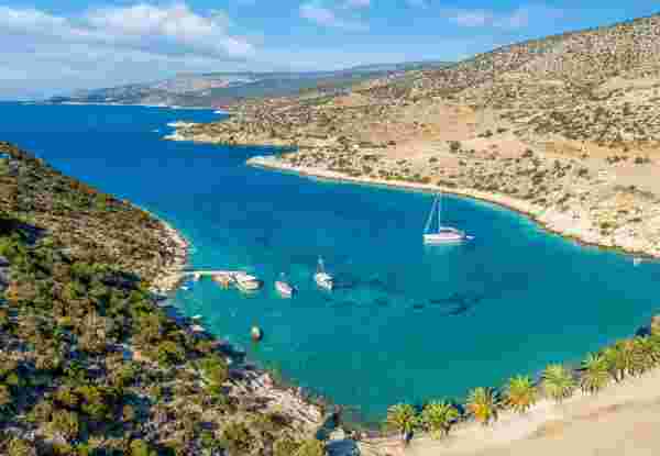 Naxos_How much does a honeymoon in Greece cost_feature