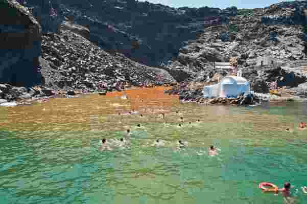 santorini-hotsprings