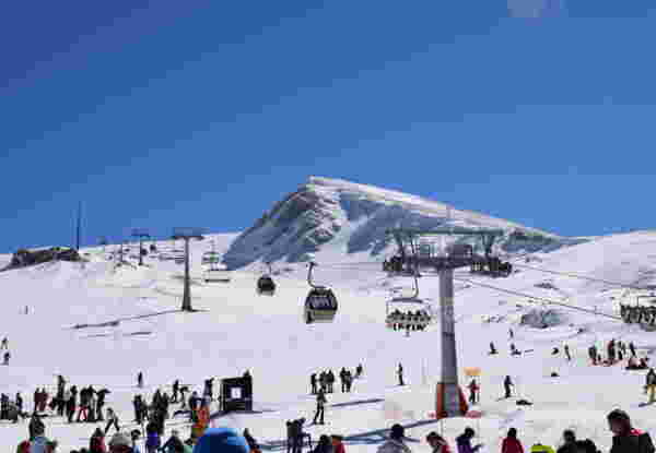 ski-parnassos-mountain-greece