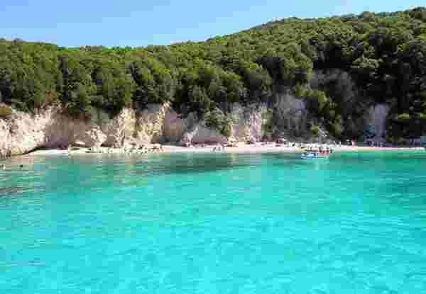 syvota-beach