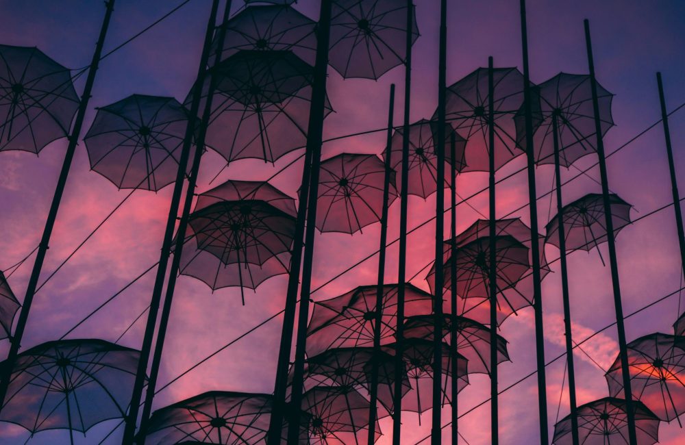 thessaloniki-umbrellas_planning-your-ultimate-greece-romantic-vacation-scaled