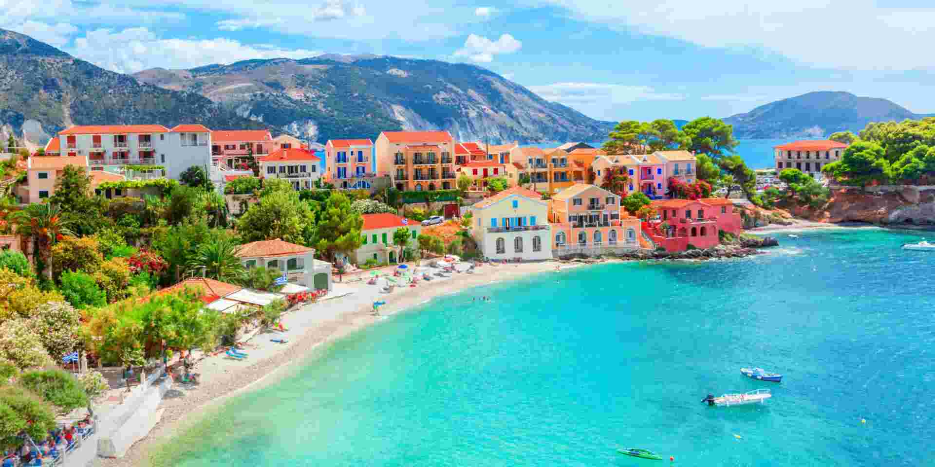 Greek romantic vacation_feature
