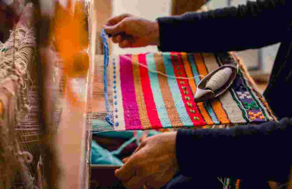 4_Cretan-weaving-art-Kritsa-Crete-day-trips-from-Crete-Greece