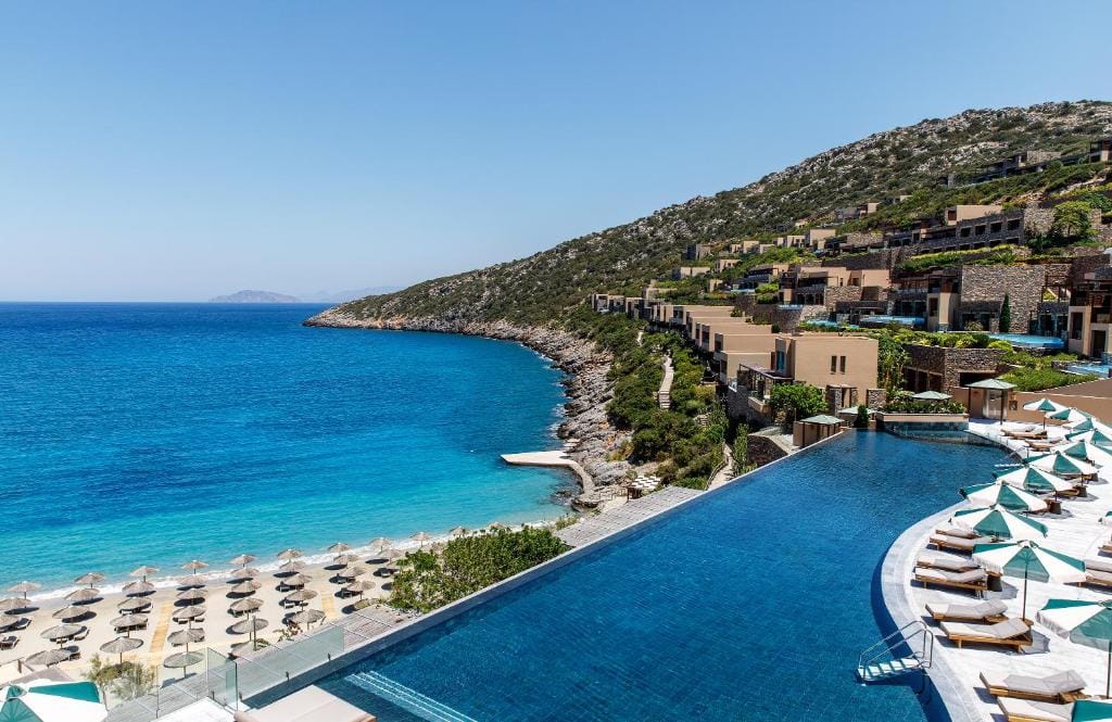 Daios Cove 555971156-min