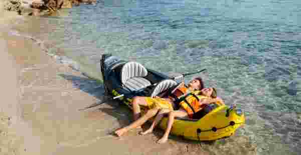Best Greek Island for teenage families_feature