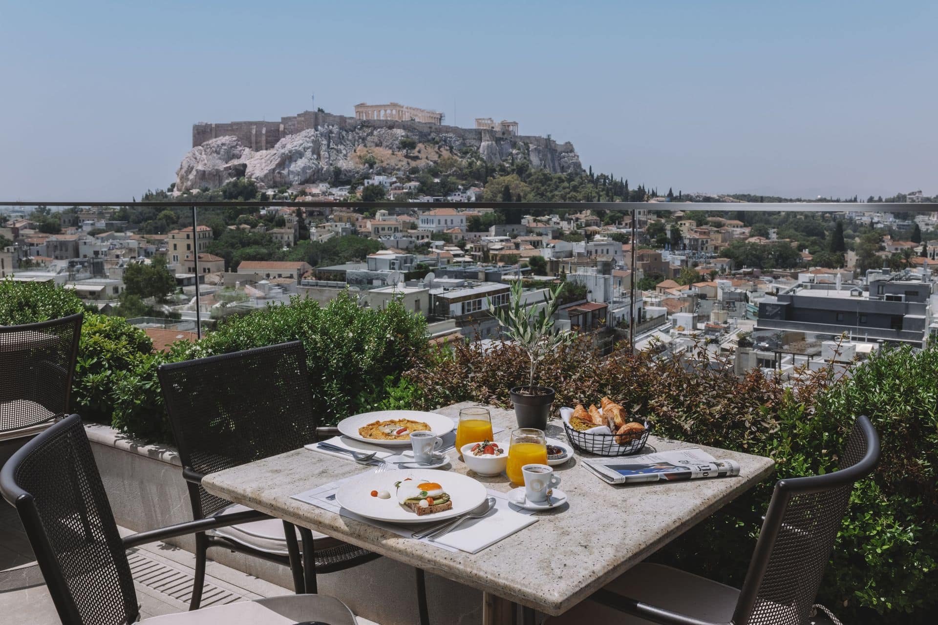 electra_metropolis_athens_roofgarden_breakfast_resized