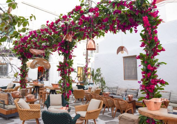 moni mykonos