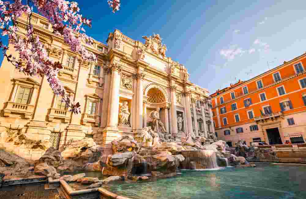 Fountain di Trevi at spring
