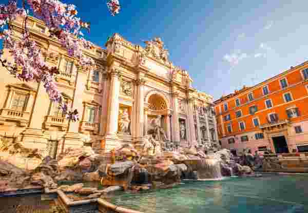 Fountain di Trevi at spring