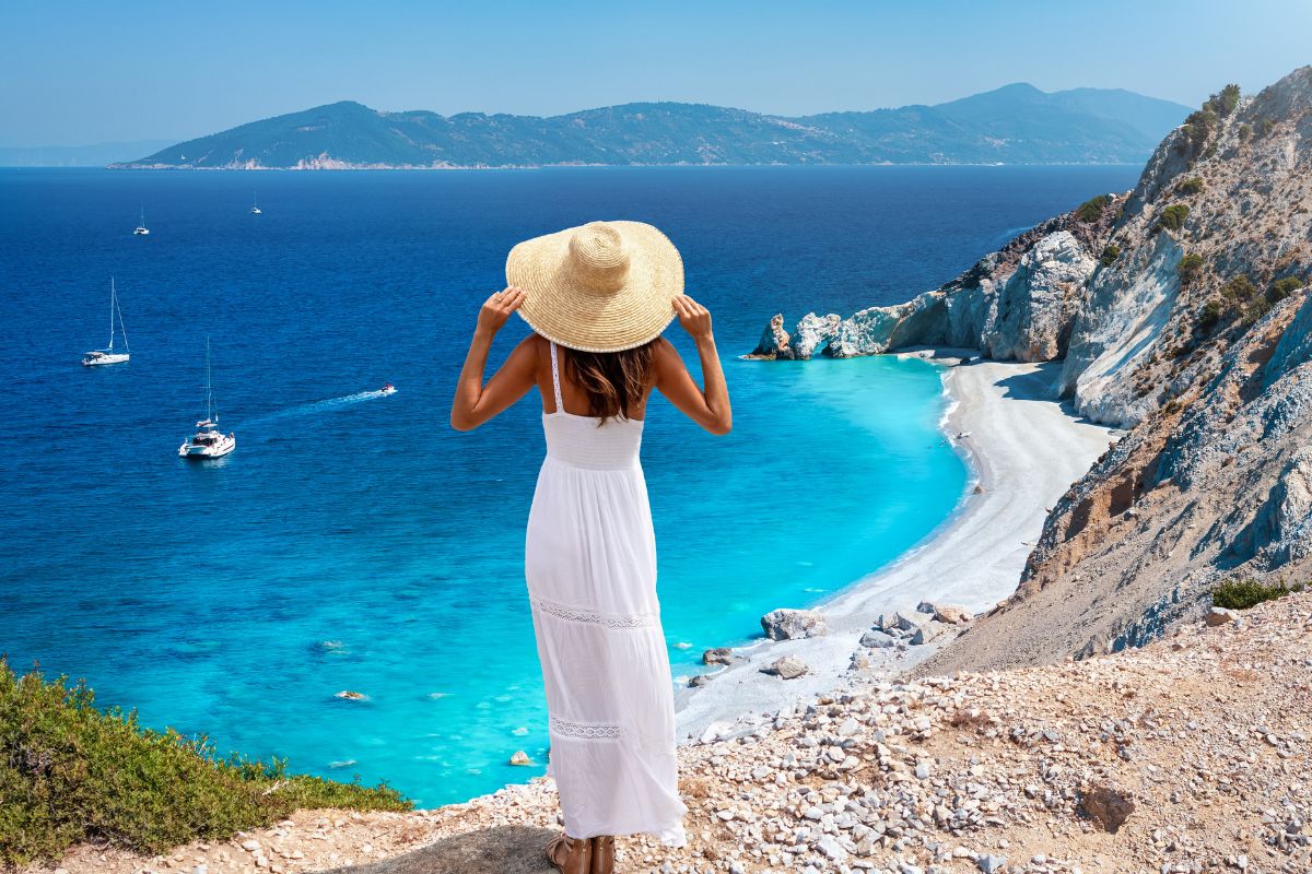 What to Wear in Greece to Not Look Like a Tourist