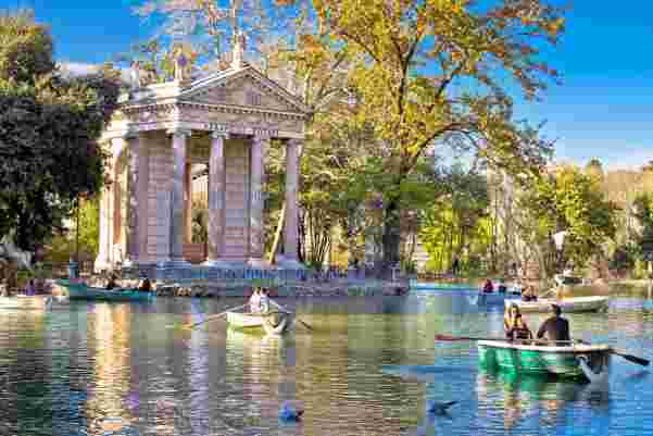 Laghetto Di Borghese lake in Rome