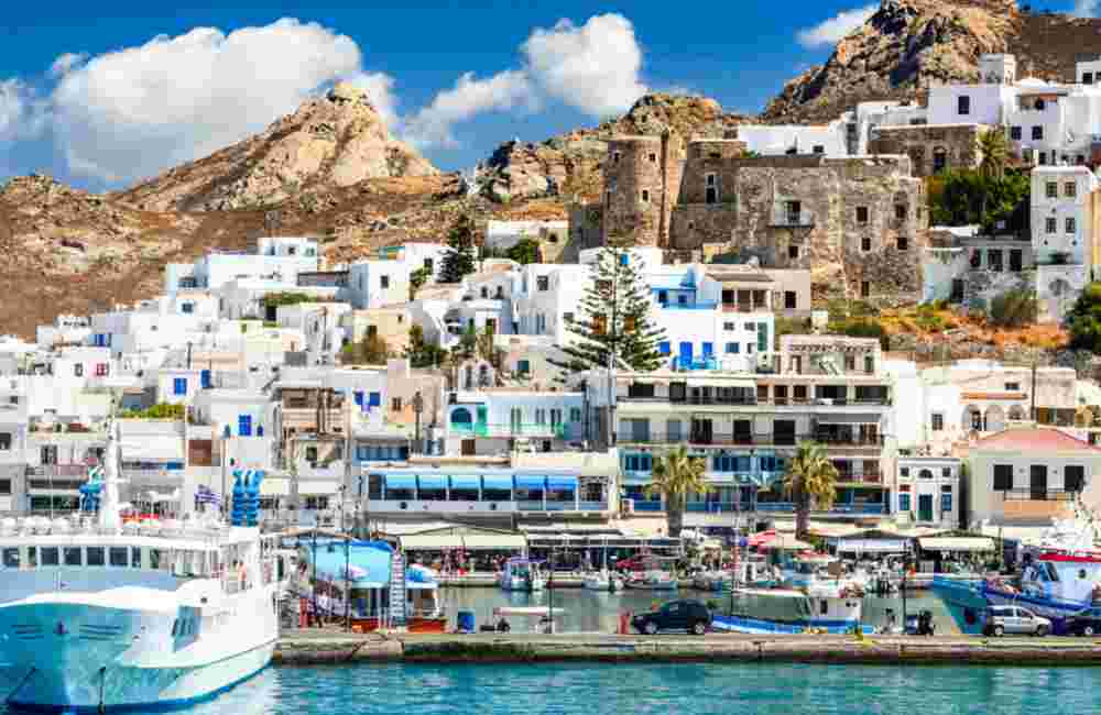 Naxos for seniors_feature