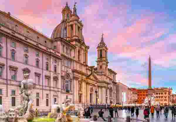 Piazza Navona in Rome Italy_weather in rome in september_feature