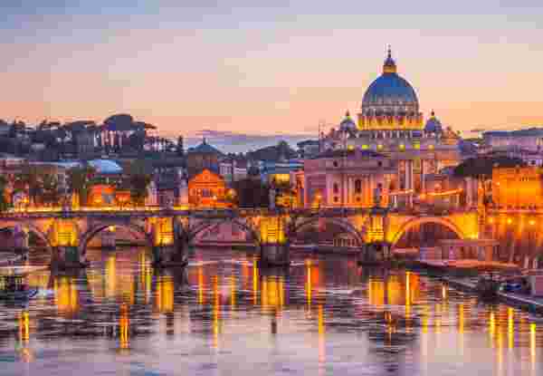 River Tiber in Rome_where to stay in Rome_feature