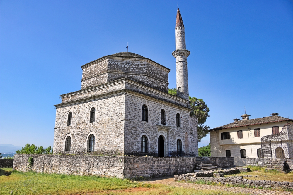 The castle, Ali Pasha and Kyra Frosini